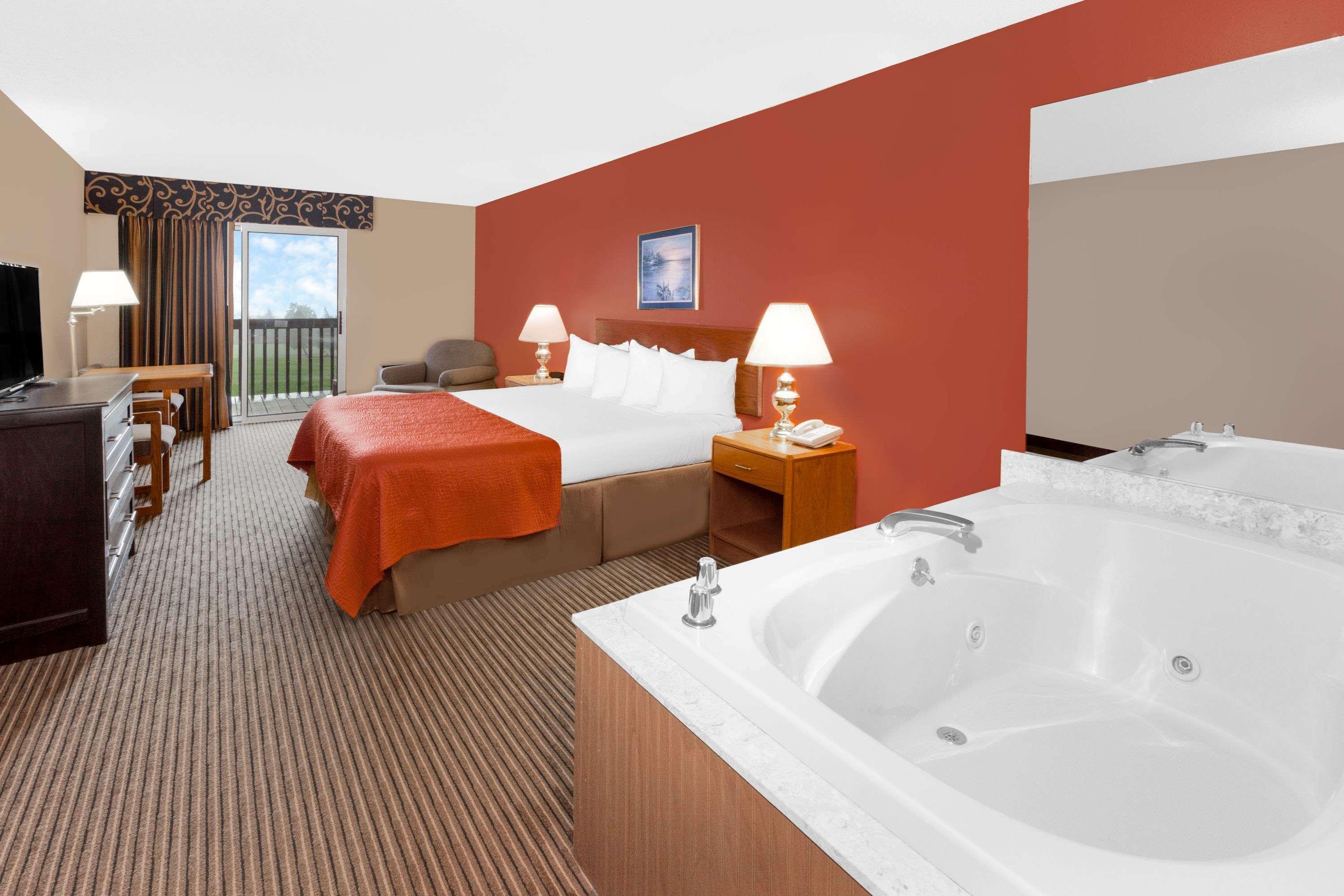 Hotel Super 8 By Wyndham St. Ignace Exteriér fotografie