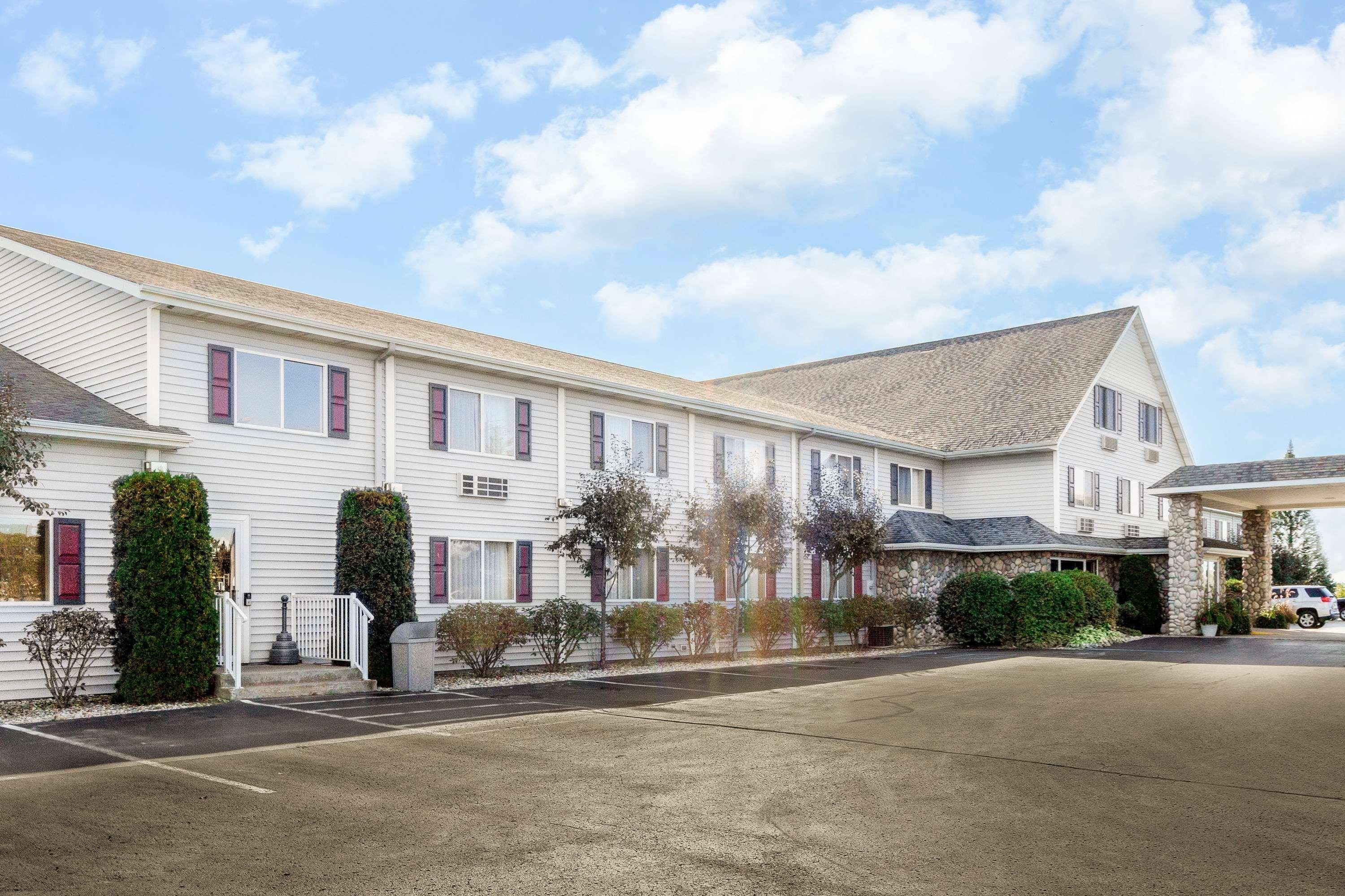 Hotel Super 8 By Wyndham St. Ignace Exteriér fotografie