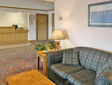 Hotel Super 8 By Wyndham St. Ignace Exteriér fotografie