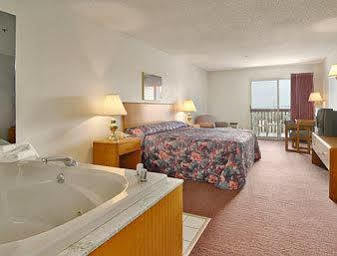 Hotel Super 8 By Wyndham St. Ignace Exteriér fotografie